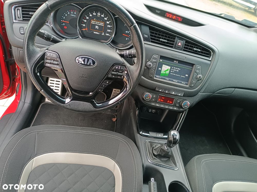 Kia Ceed 1.6 CRDi GT Line - 13