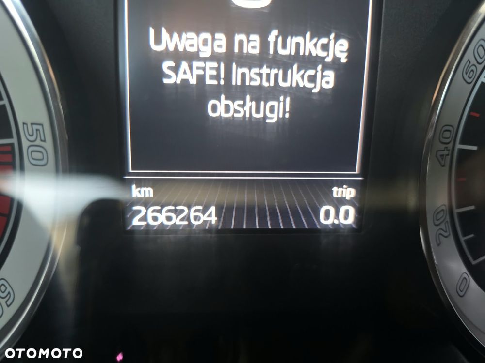 Skoda Superb 2.0 TDI 4x4 L&K DSG - 18