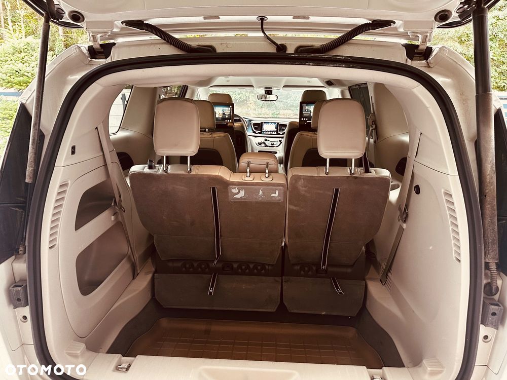 Chrysler Pacifica - 29