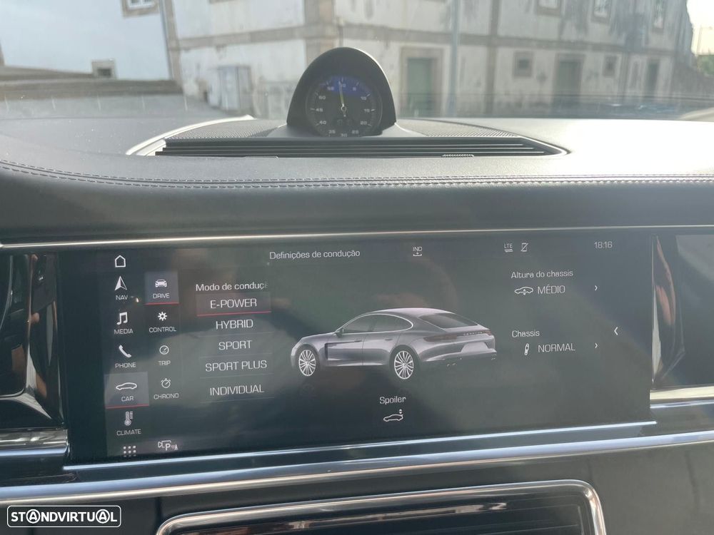 Porsche Panamera 4 E-Hybrid - 29