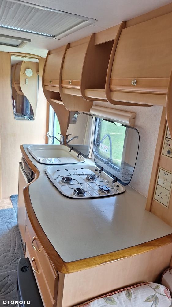 Bailey Pageant Champagne - 6