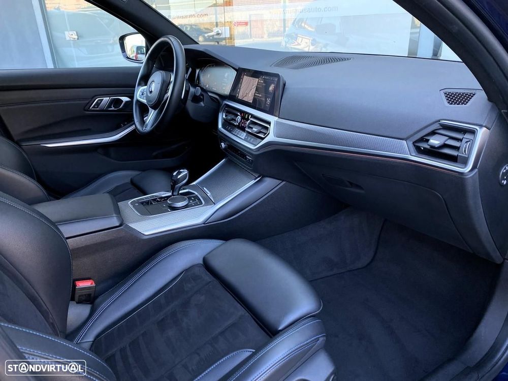 BMW 320 d Pack Desportivo M Auto - 10
