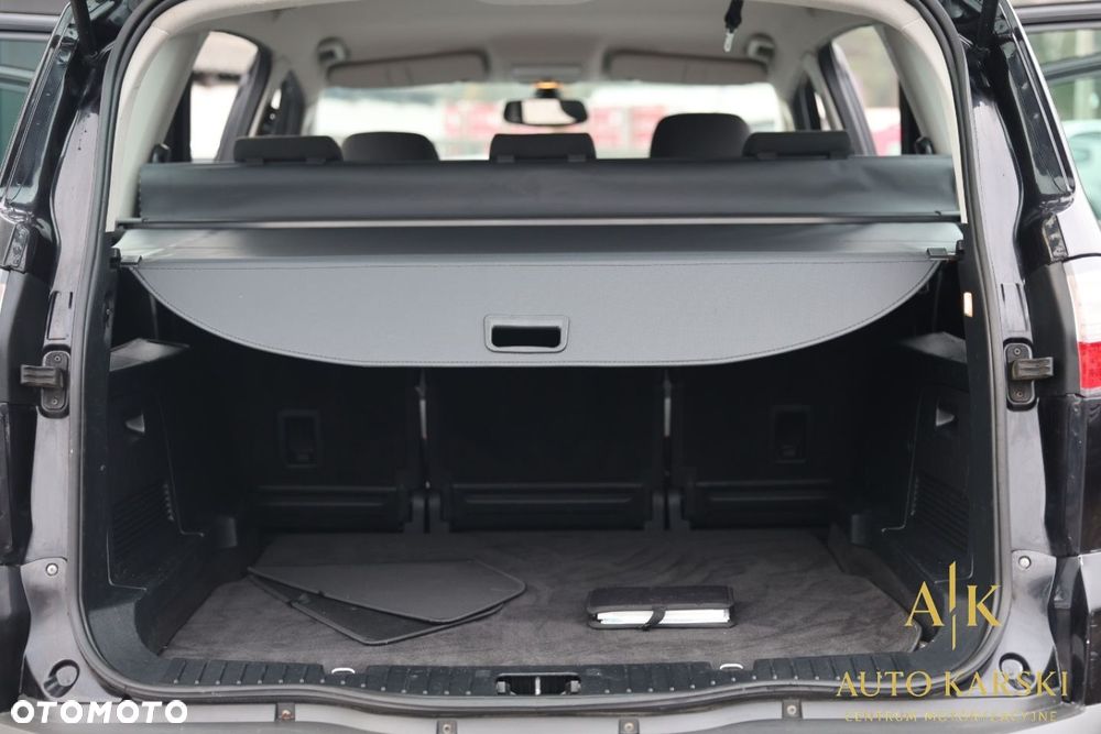 Ford S-Max - 14