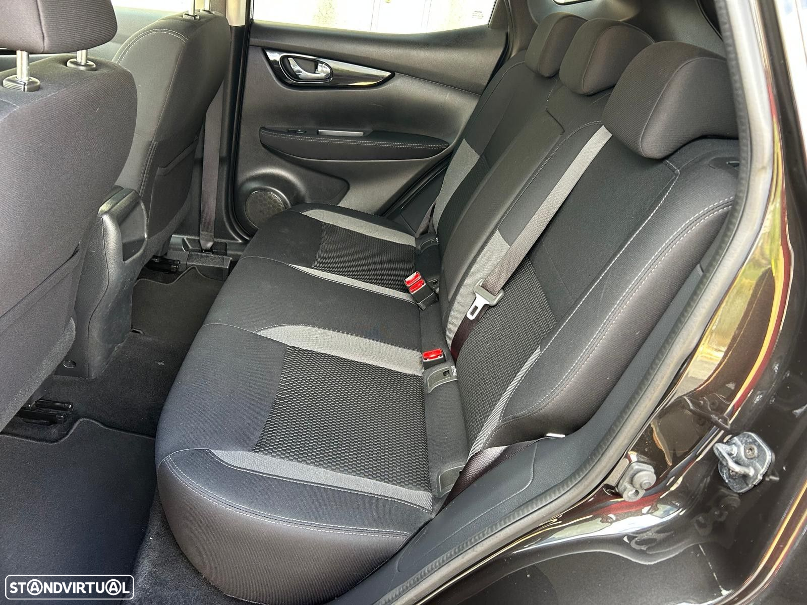 Nissan Qashqai 1.5 dCi N-Style - 12