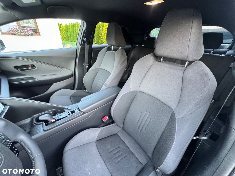 Toyota C-HR 1.8 Hybrid GPF Selection - 24
