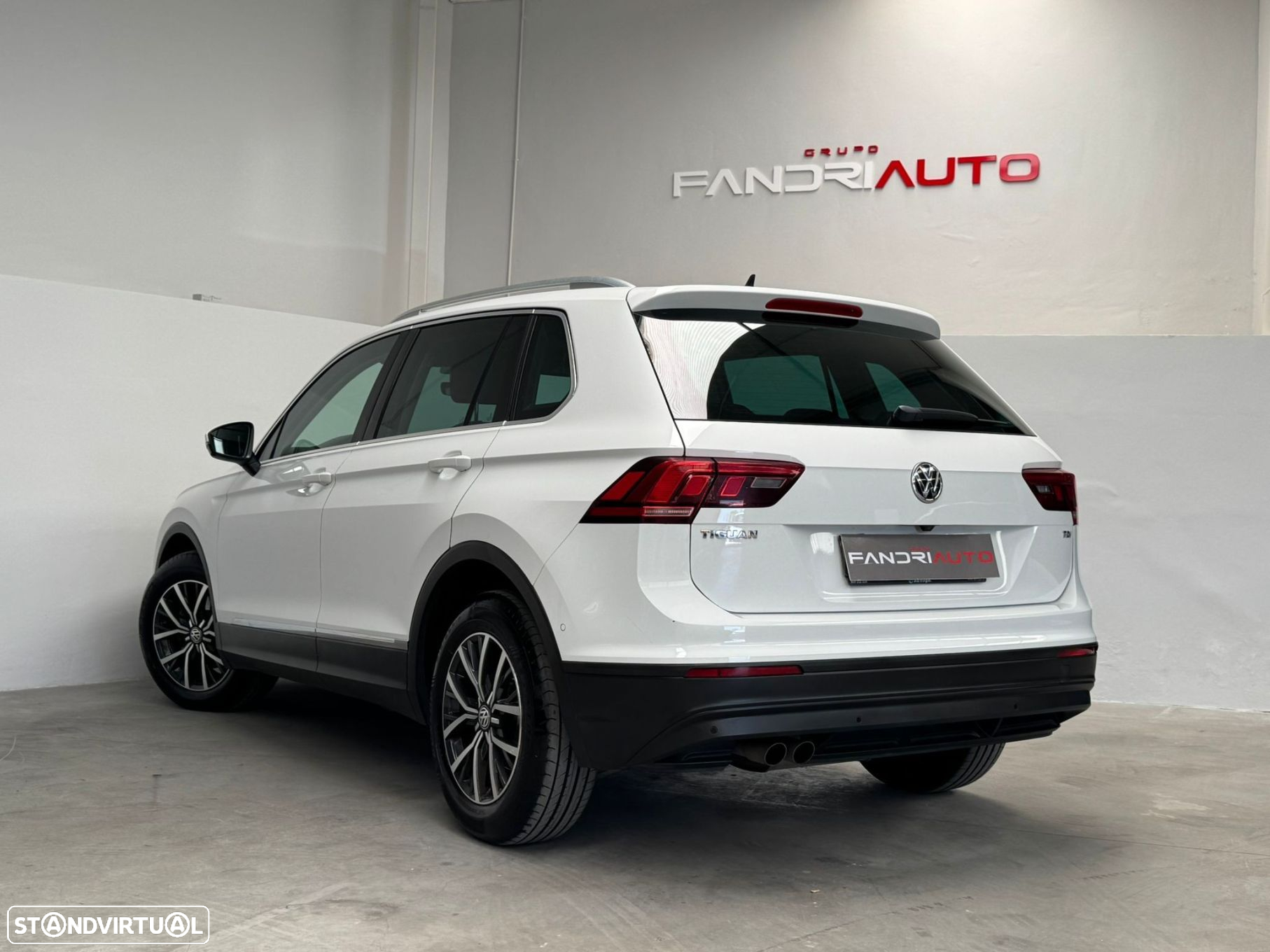 VW Tiguan 1.6 TDI Trendline - 11