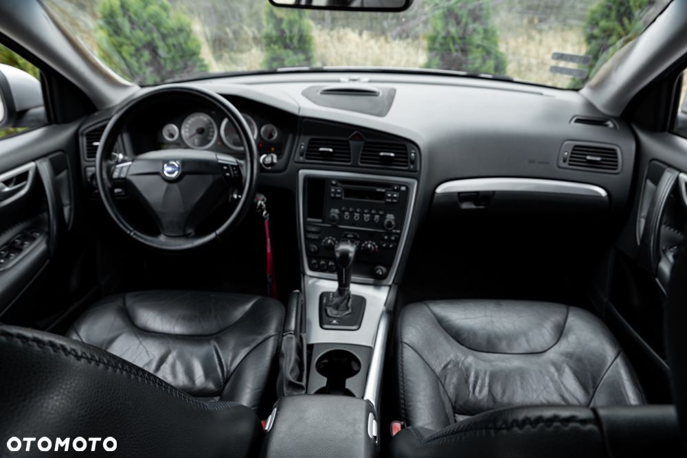 Volvo XC 70 D5 AWD Kinetic - 27