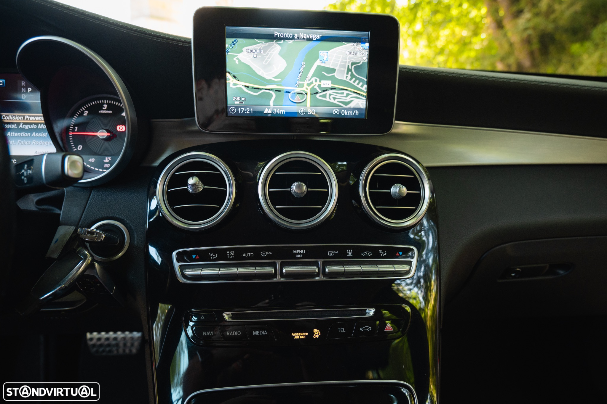 Mercedes-Benz GLC 220 d 4Matic 9G-TRONIC AMG Line - 38