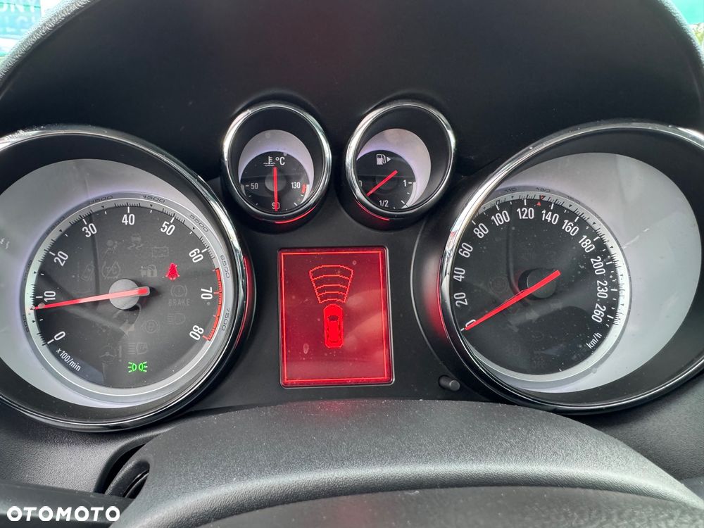 Opel Astra 1.4 T Cosmo S&S - 34
