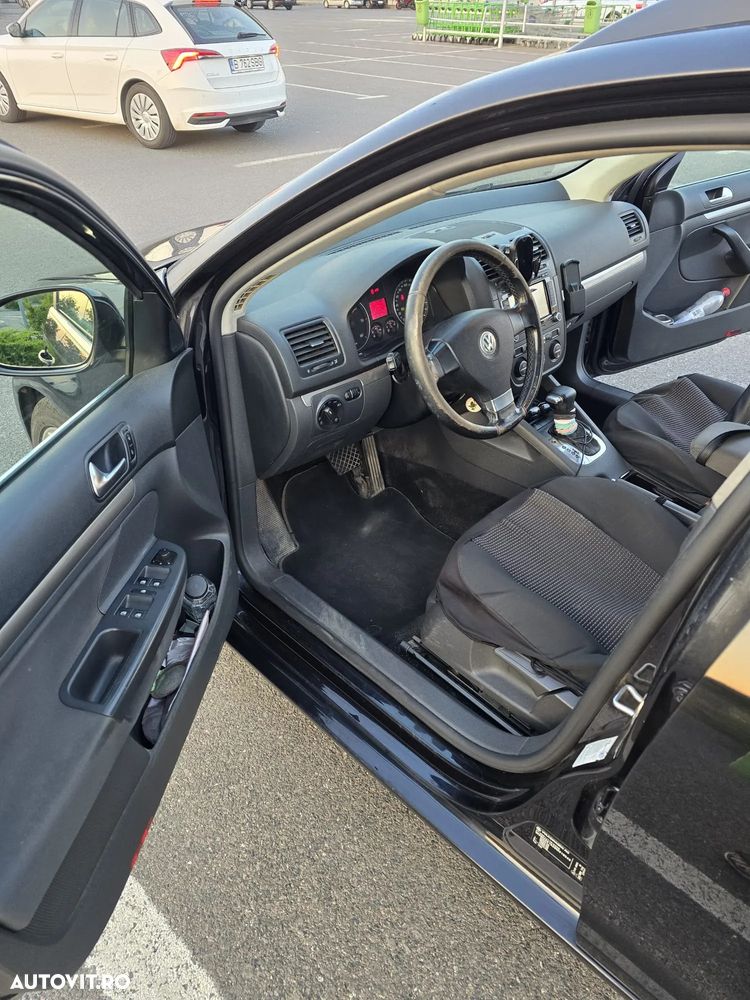 Volkswagen Golf 2.0 TDI DSG Trendline - 13