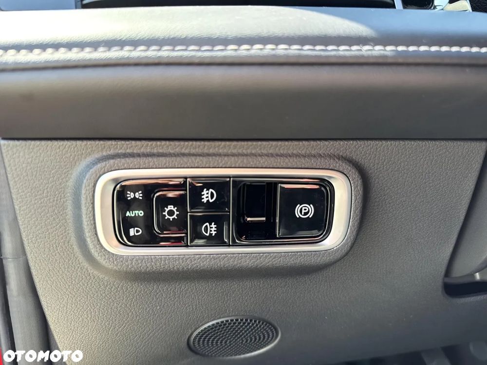 Omoda 5 1.5 T-GDI Hybrid Premium DHT - 14