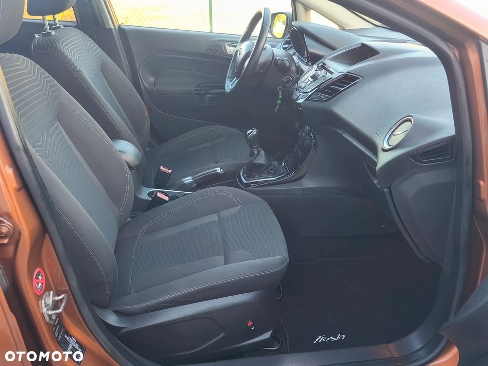 Ford Fiesta 1.0 EcoBoost Titanium - 29
