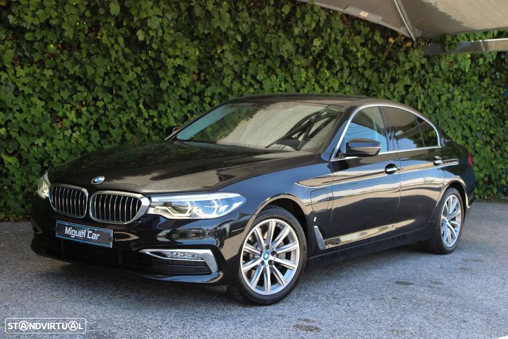 BMW 530 e iPerformance Line Luxury — fotografia 3