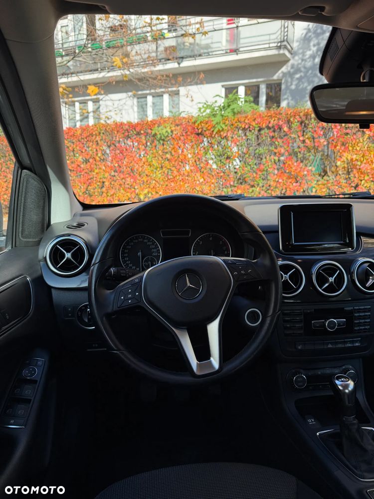 Mercedes-Benz B-Class 2013 photo 4