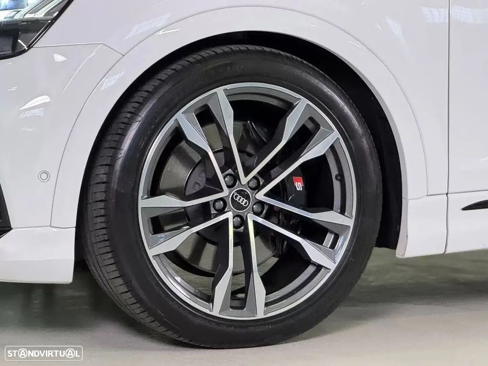 Audi SQ8 TFSI quattro Tiptronic - 18
