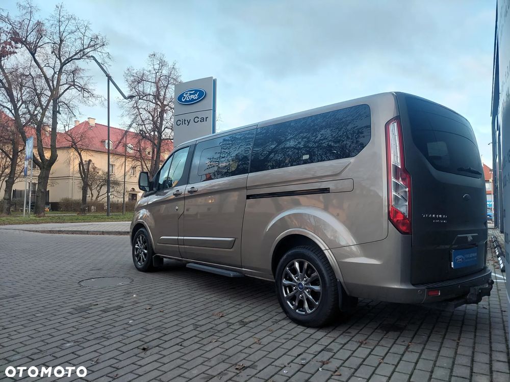 Ford Tourneo Custom 2.0 EcoBlue L2 Titanium - 26