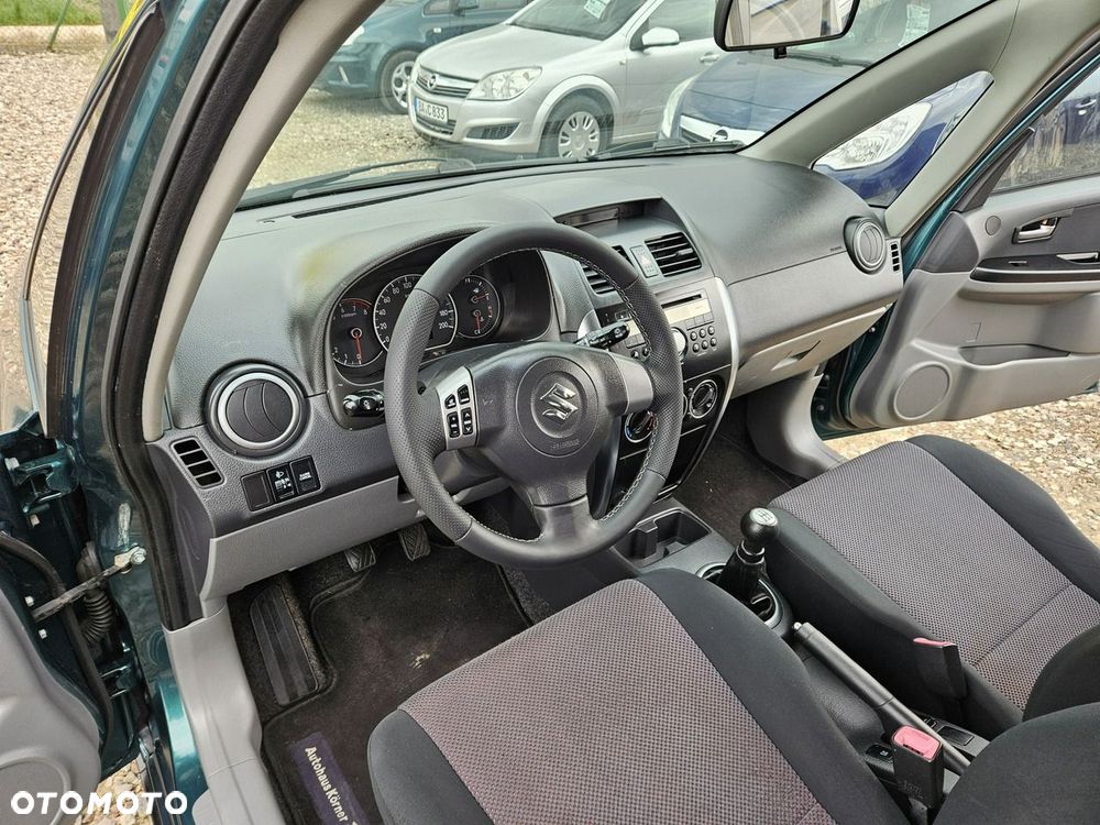 Suzuki SX4 - 8