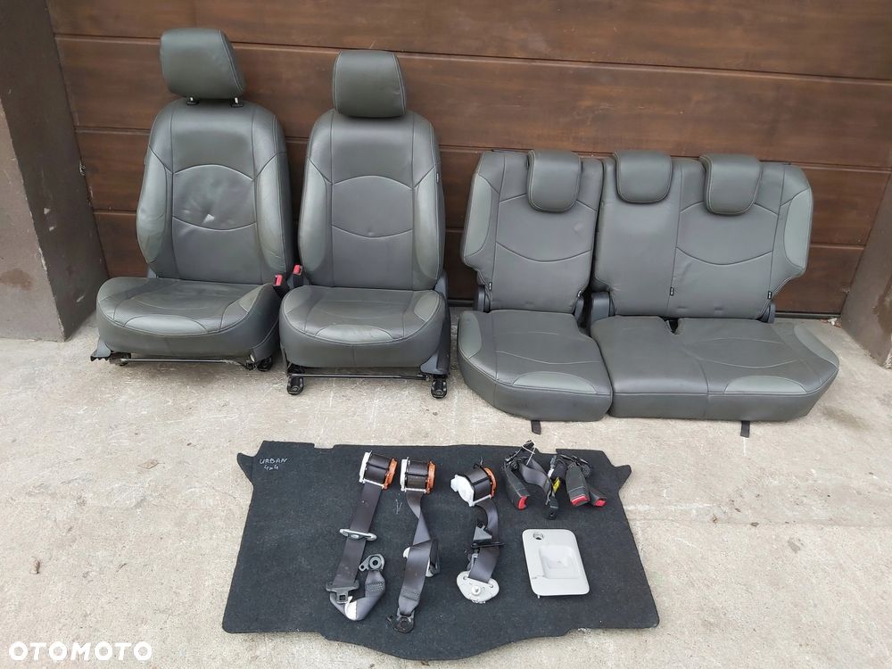 Toyota Urban Cruiser Fotele Skóra TYŁ PASY VAN 4x4 - 1