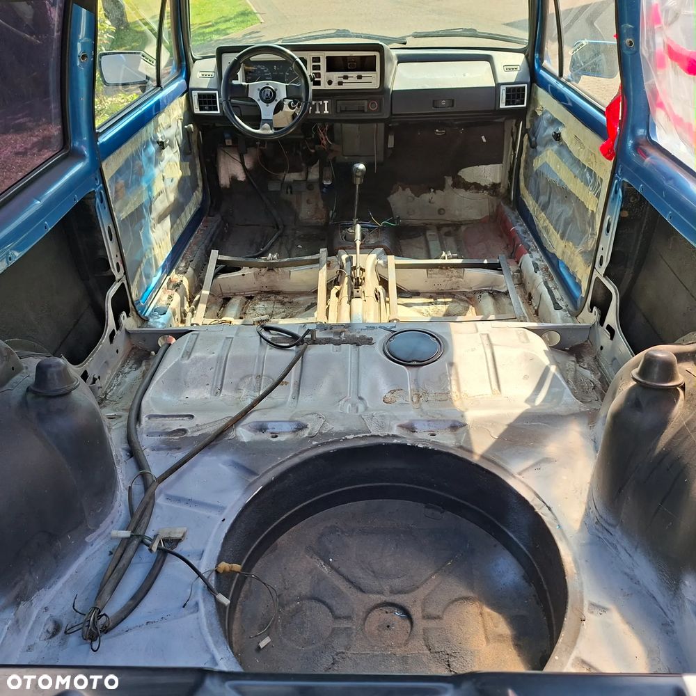 Volkswagen Golf - 28