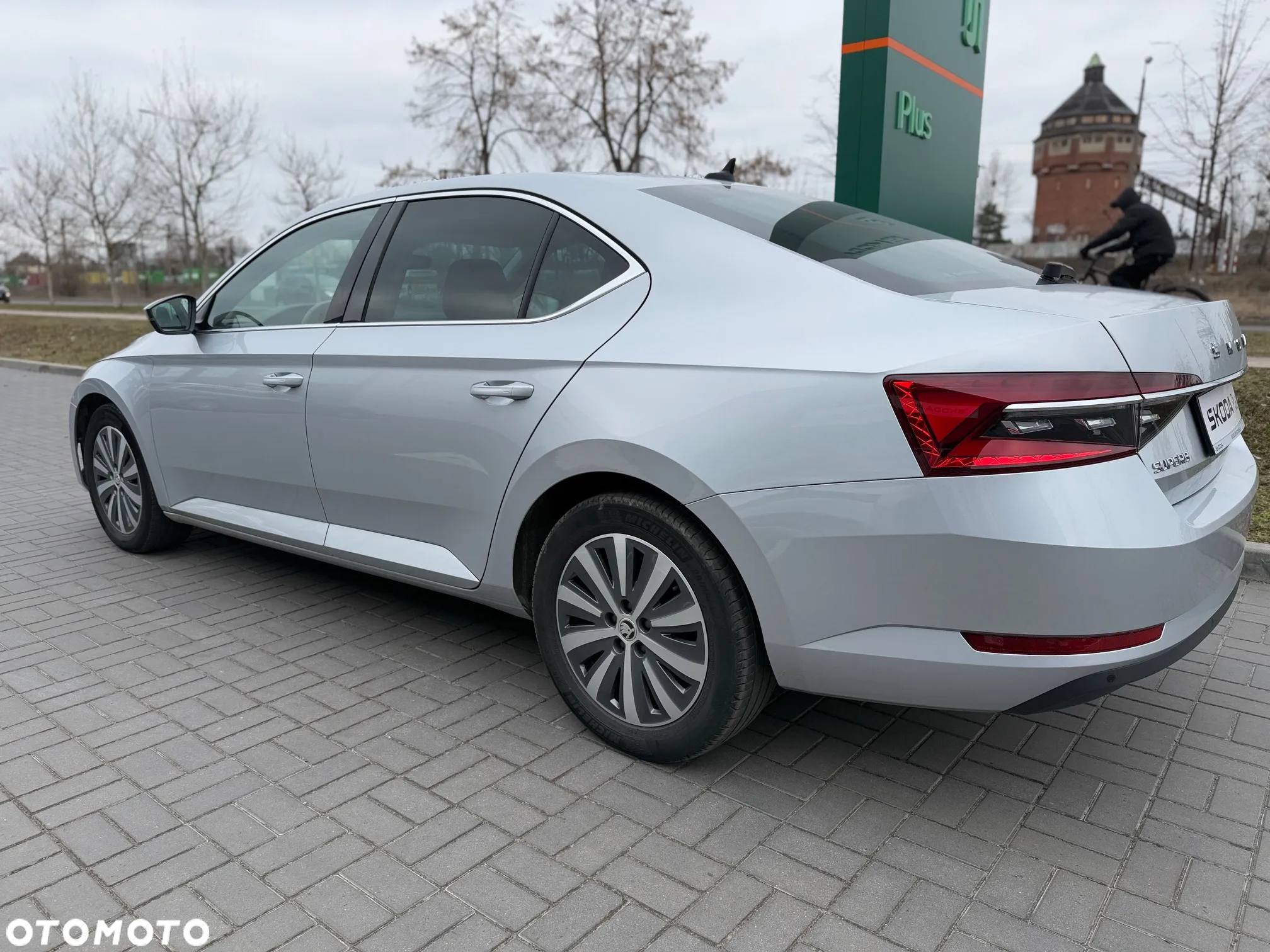 Skoda Superb 2.0 TDI SCR Style DSG - 8