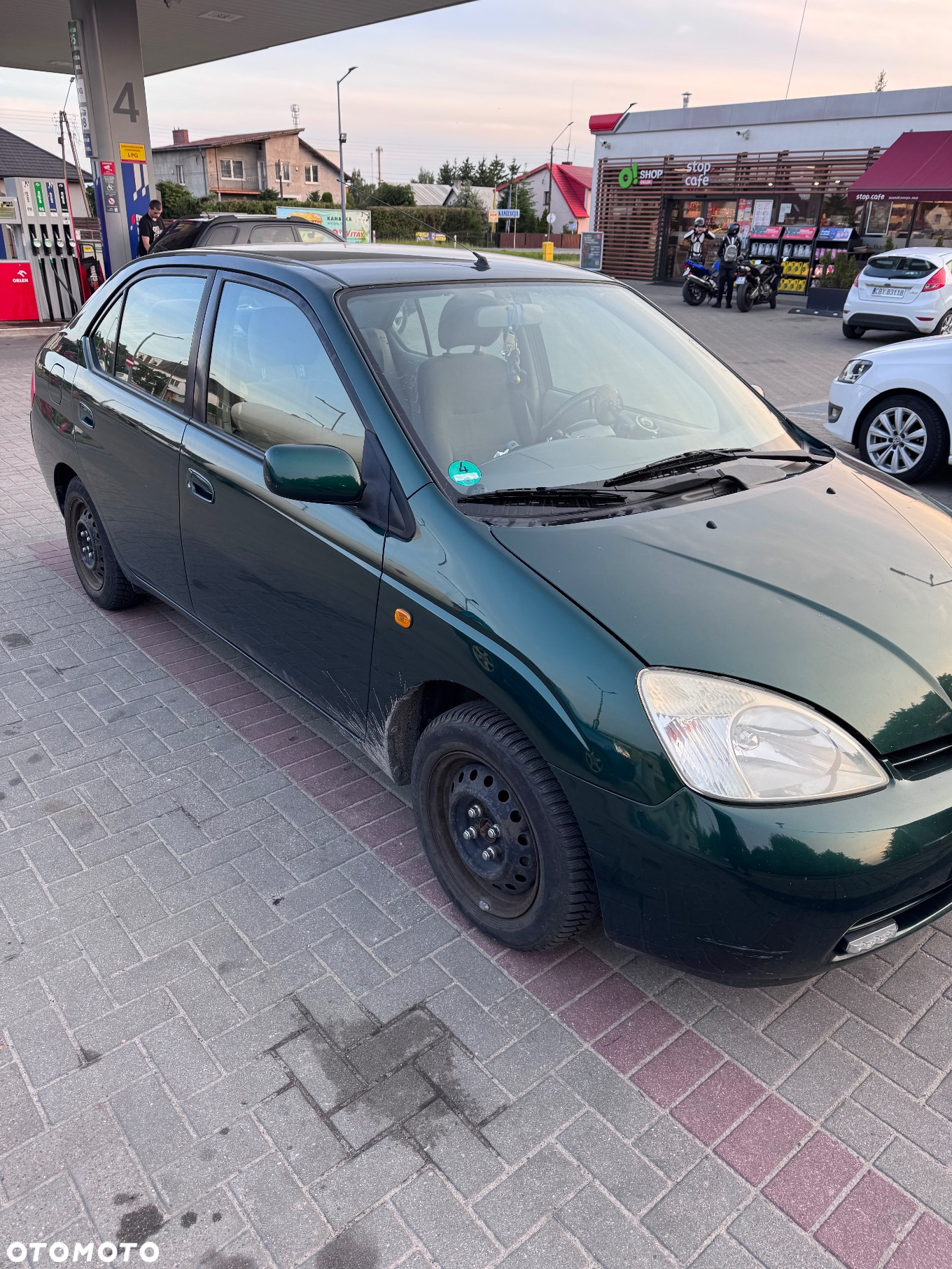 Toyota Prius - 5