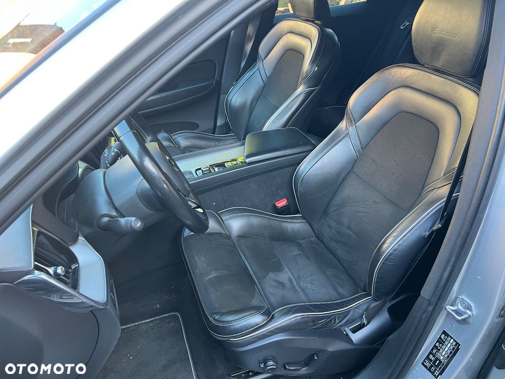 Volvo XC 60 T5 R-Design - 11