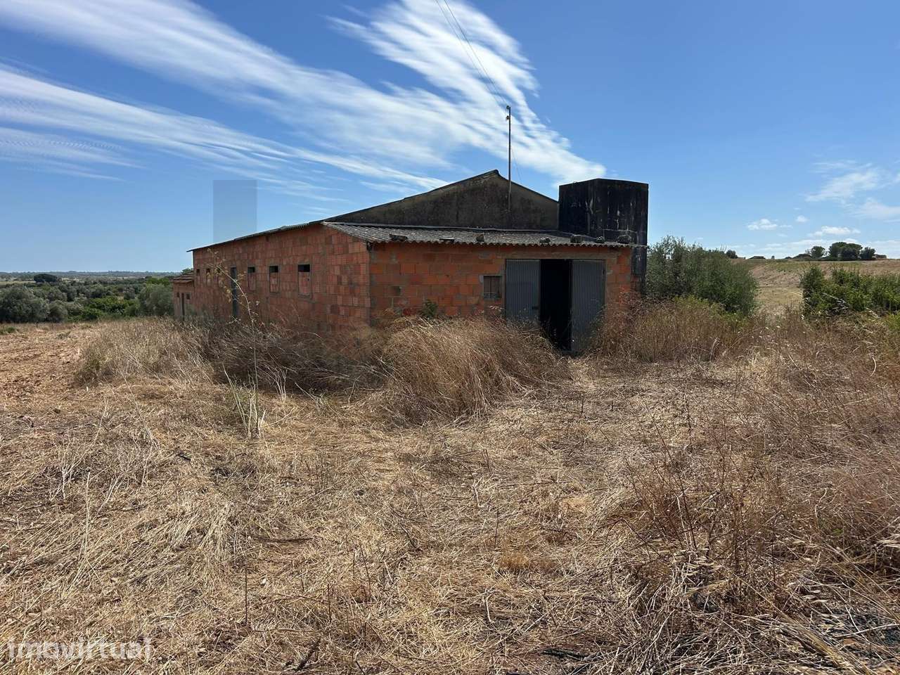 Venda de terreno Misto - com 262m2 já construídos - Grande imagem: 4/38