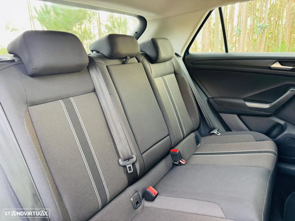 VW T-Roc 1.0 TSI Style - 38