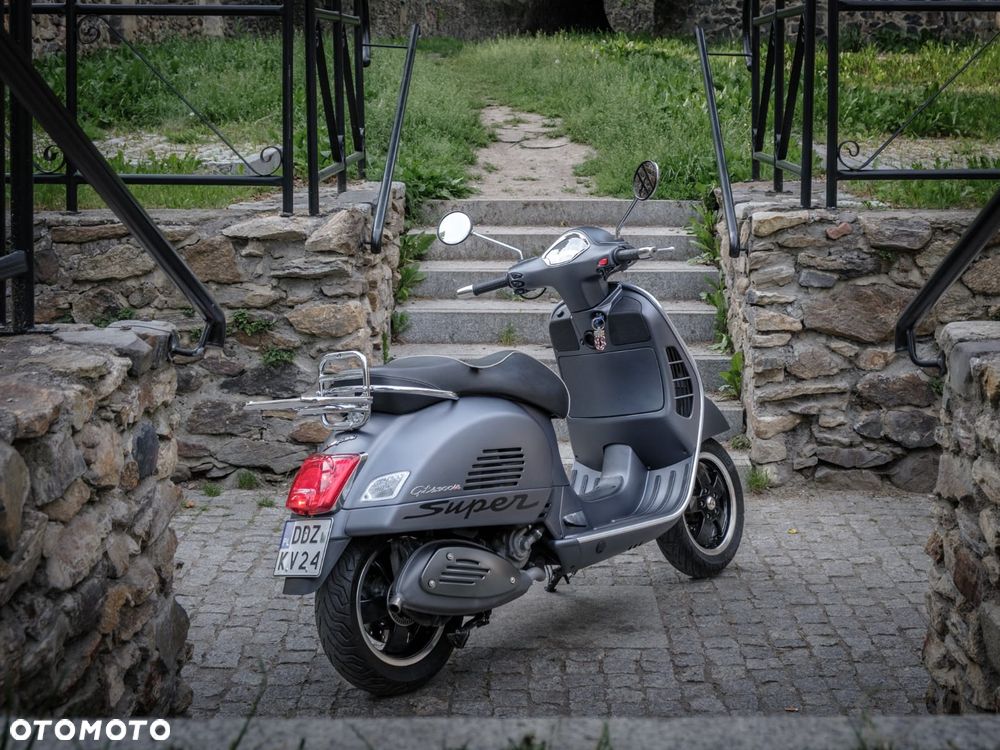 Piaggio Vespa - 4