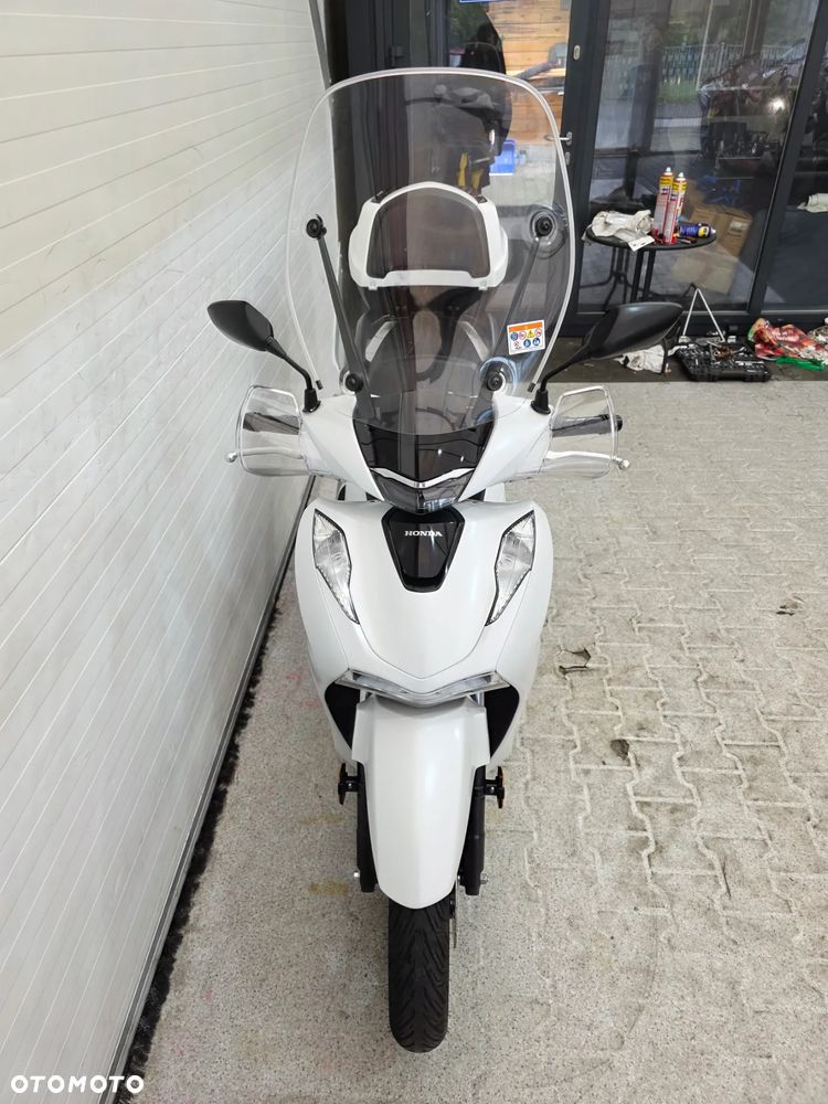 Honda SH - 21