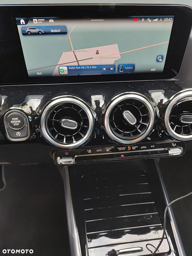 Mercedes-Benz GLA 200 - 14