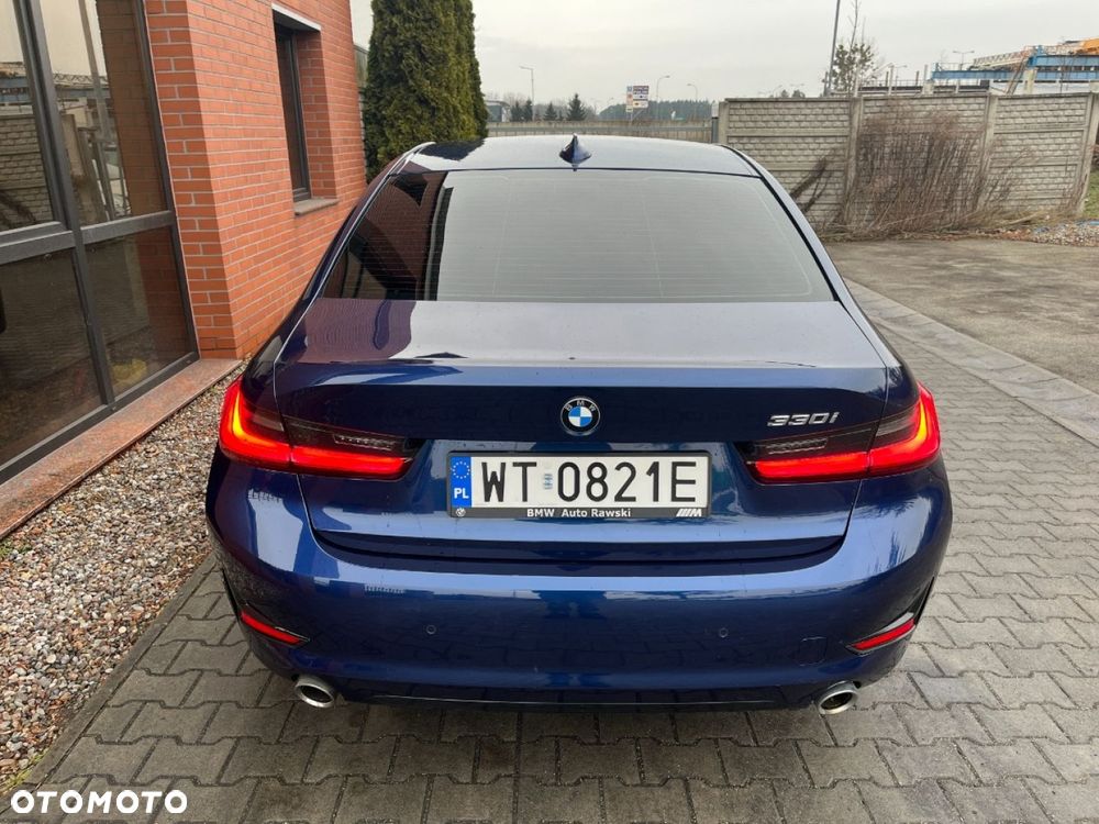 BMW Seria 3 330i - 6