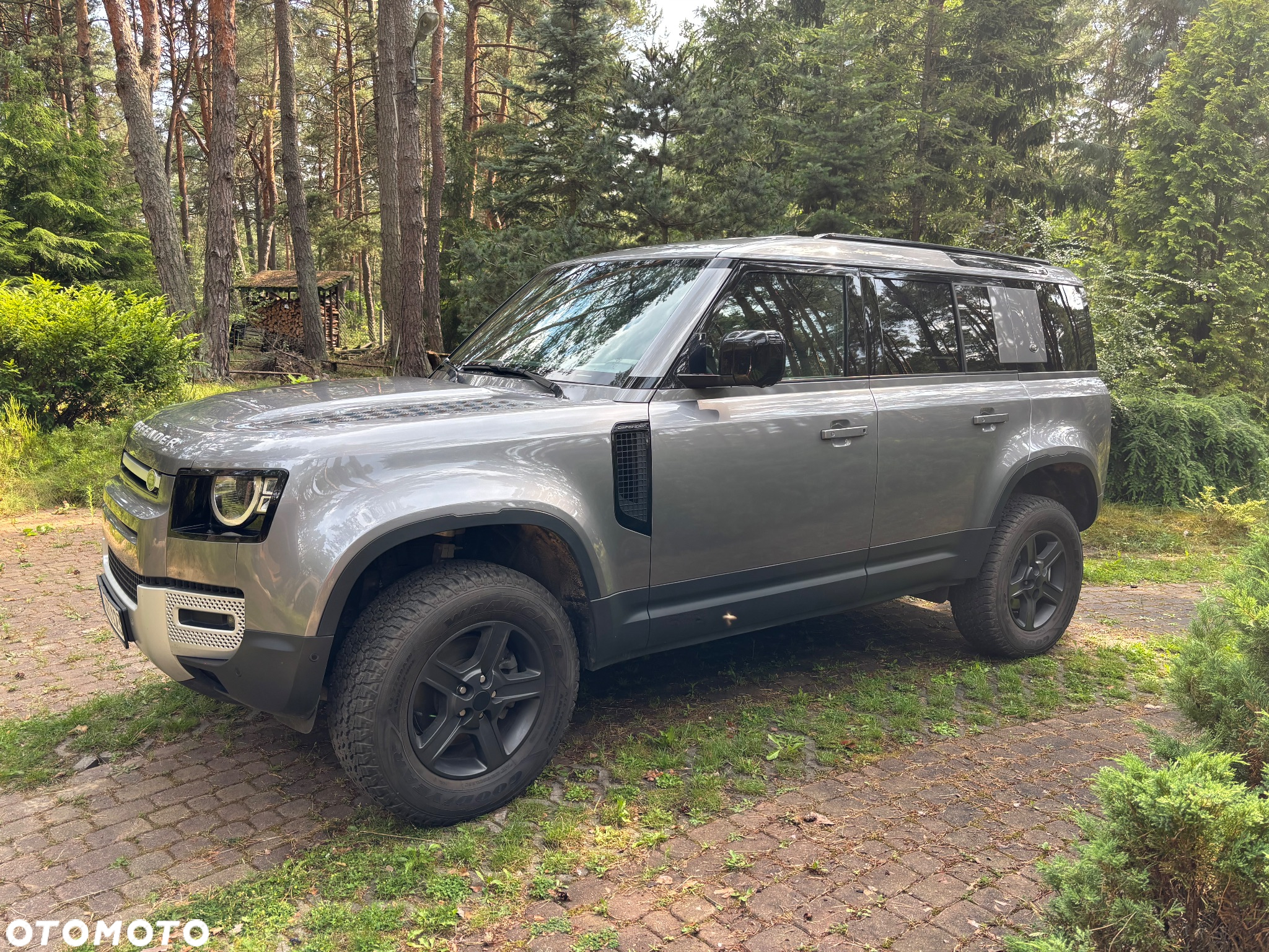 Land Rover Defender 110 2.0 D240 S - 28