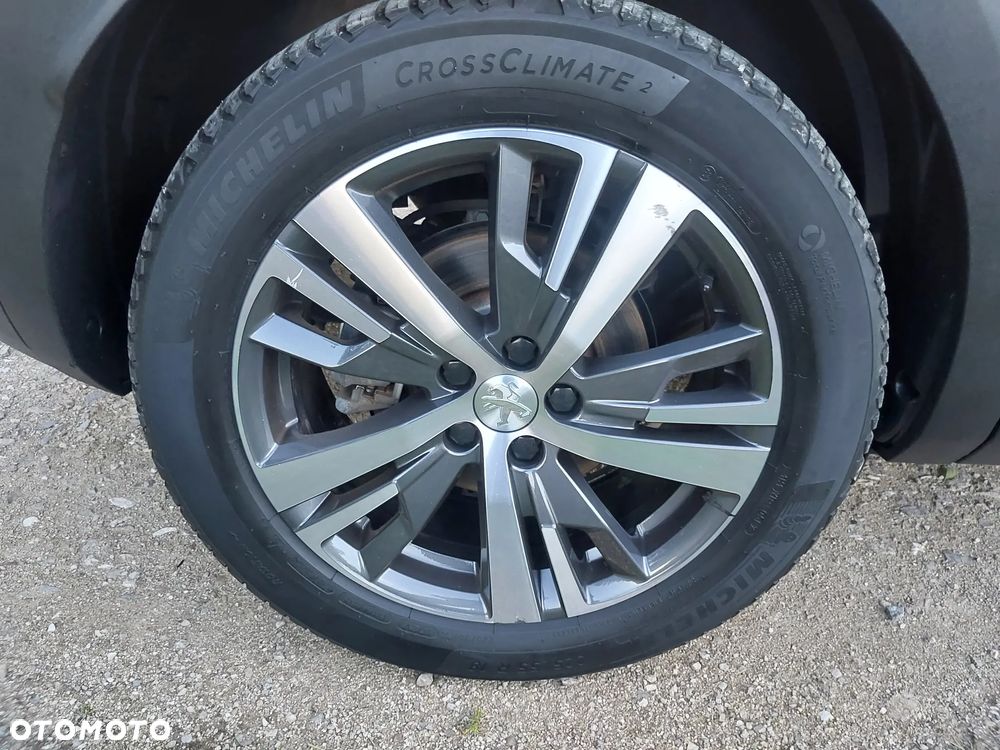 Peugeot 3008 1.6 PureTech HYbrid Allure S&S EAT8 - 27