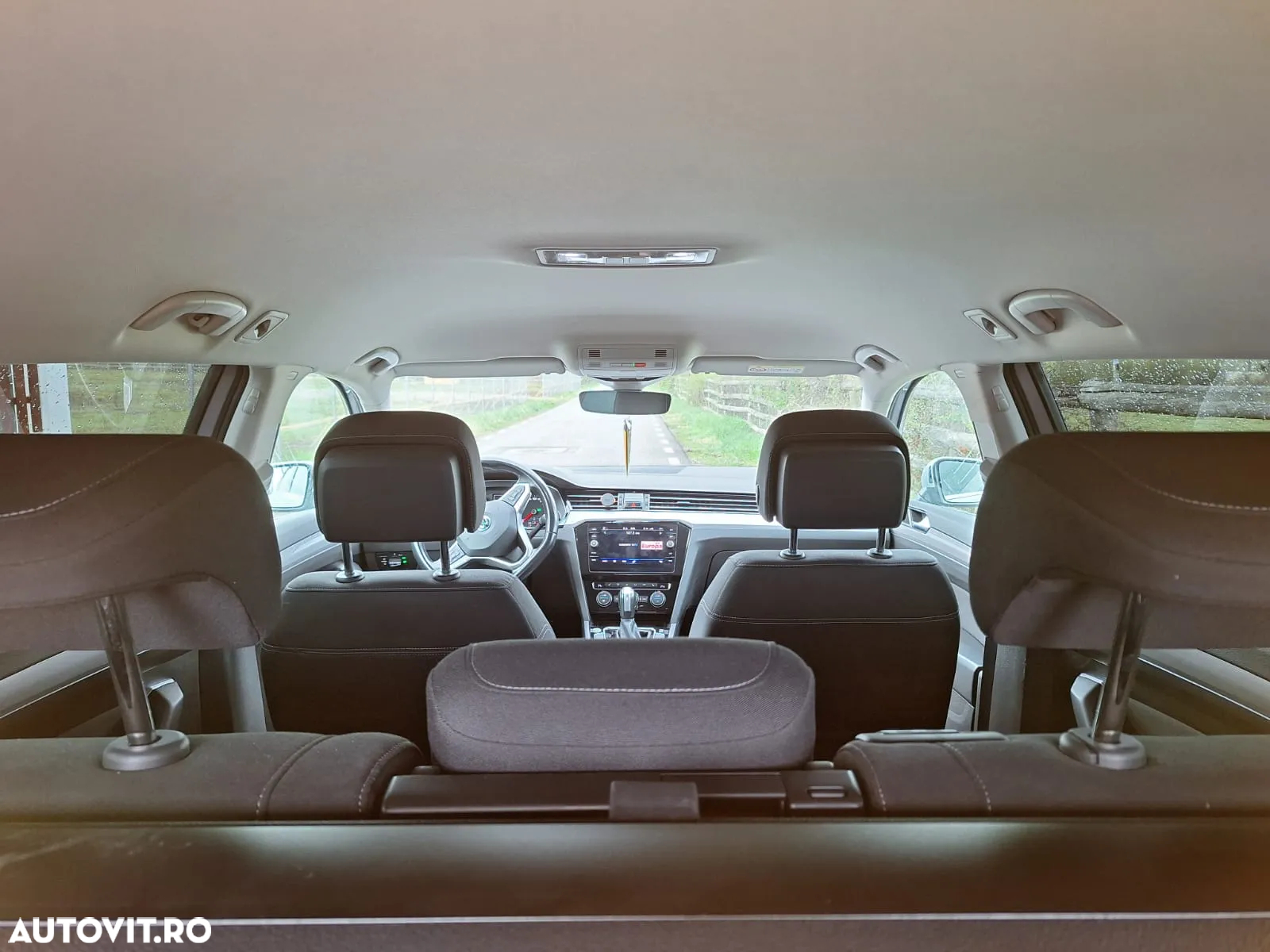 Volkswagen Passat Variant 2.0 TDI DSG Business - 11