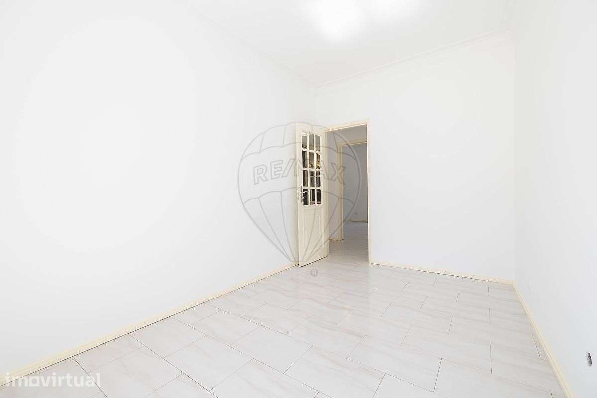 Apartamento T2 para arrendamento - Grande imagem: 2/23