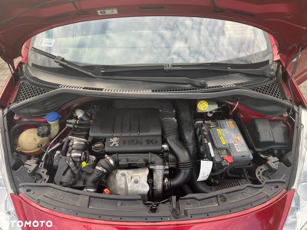 Peugeot 207 1.6 HDi 16V Speed - 13