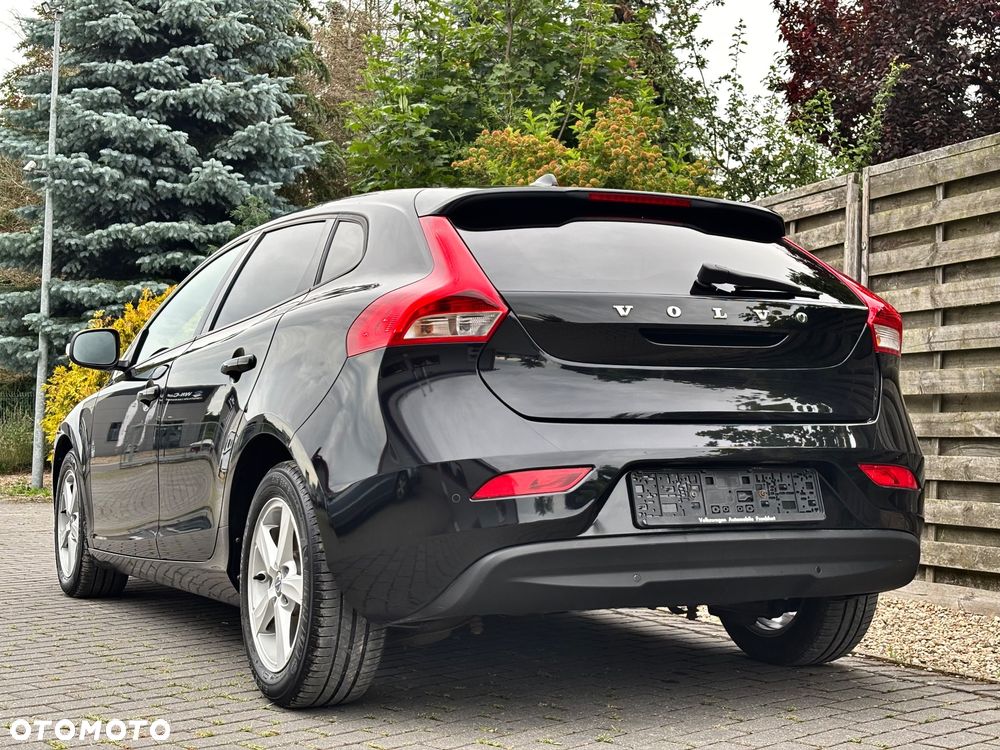 Volvo V40 D2 Momentum - 6