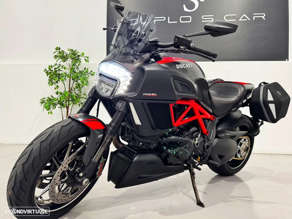 Ducati Diavel Carbon - 1