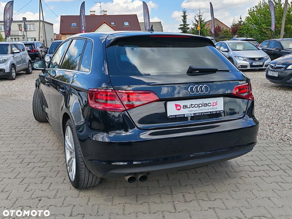 Audi A3 Sportback - 12