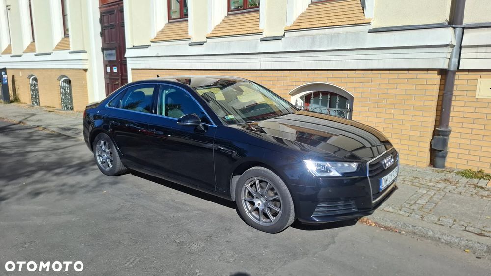 Audi A4 - 4