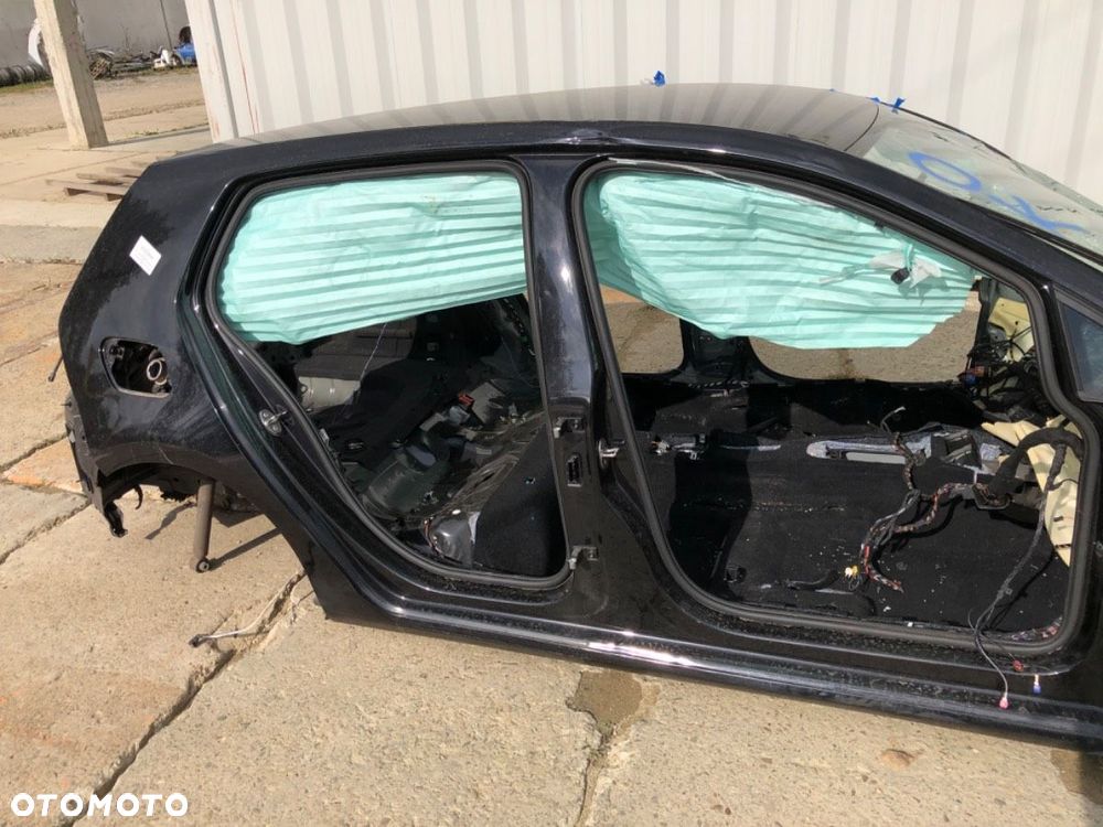 KAROSERIA CWIARTKA PRAWY PRZÓD TYŁ - 999.00 PLN - VW GOLF VII (5G1, BQ1, BE1, BE2) 2012 - 2022 1.8 - 5