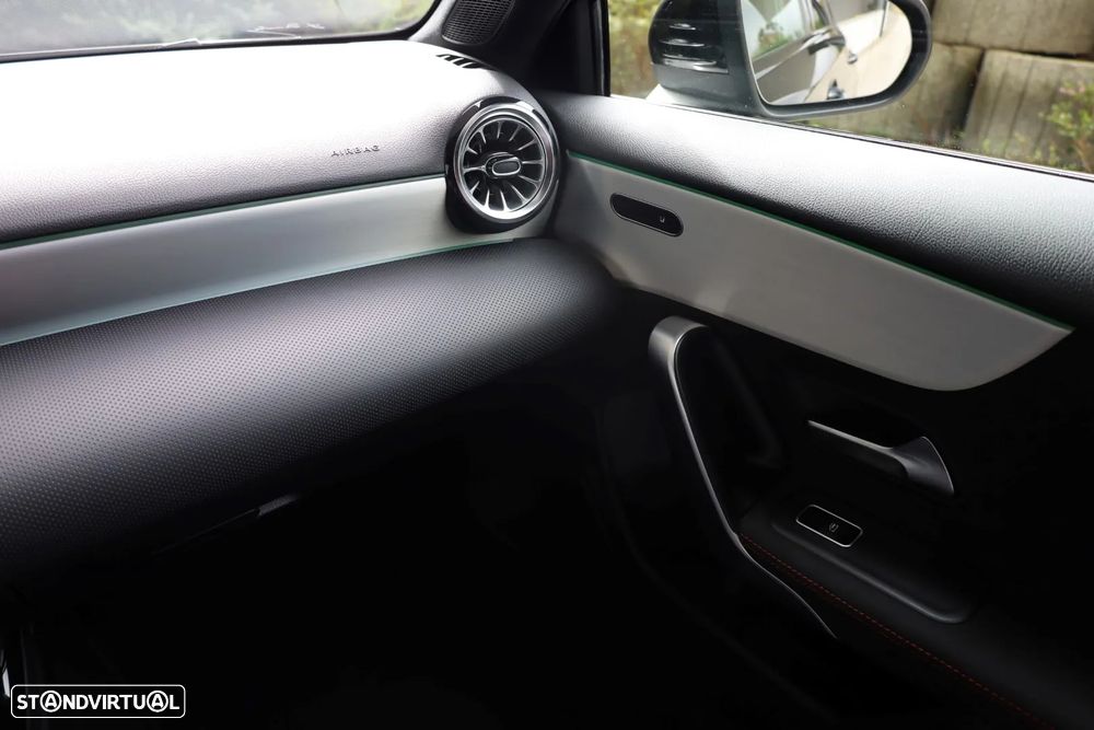 Mercedes-Benz A 200 AMG Line Aut. - 40