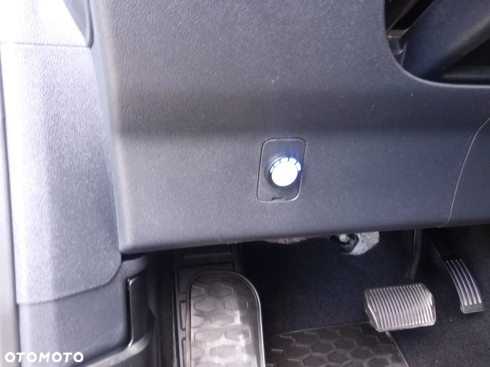 Ford Kuga 2.5P PHEV FWD ST-Line - 14
