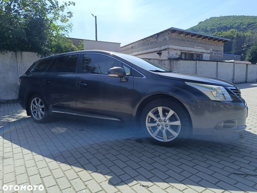 Toyota Avensis 2.0 D-4D Premium - 5