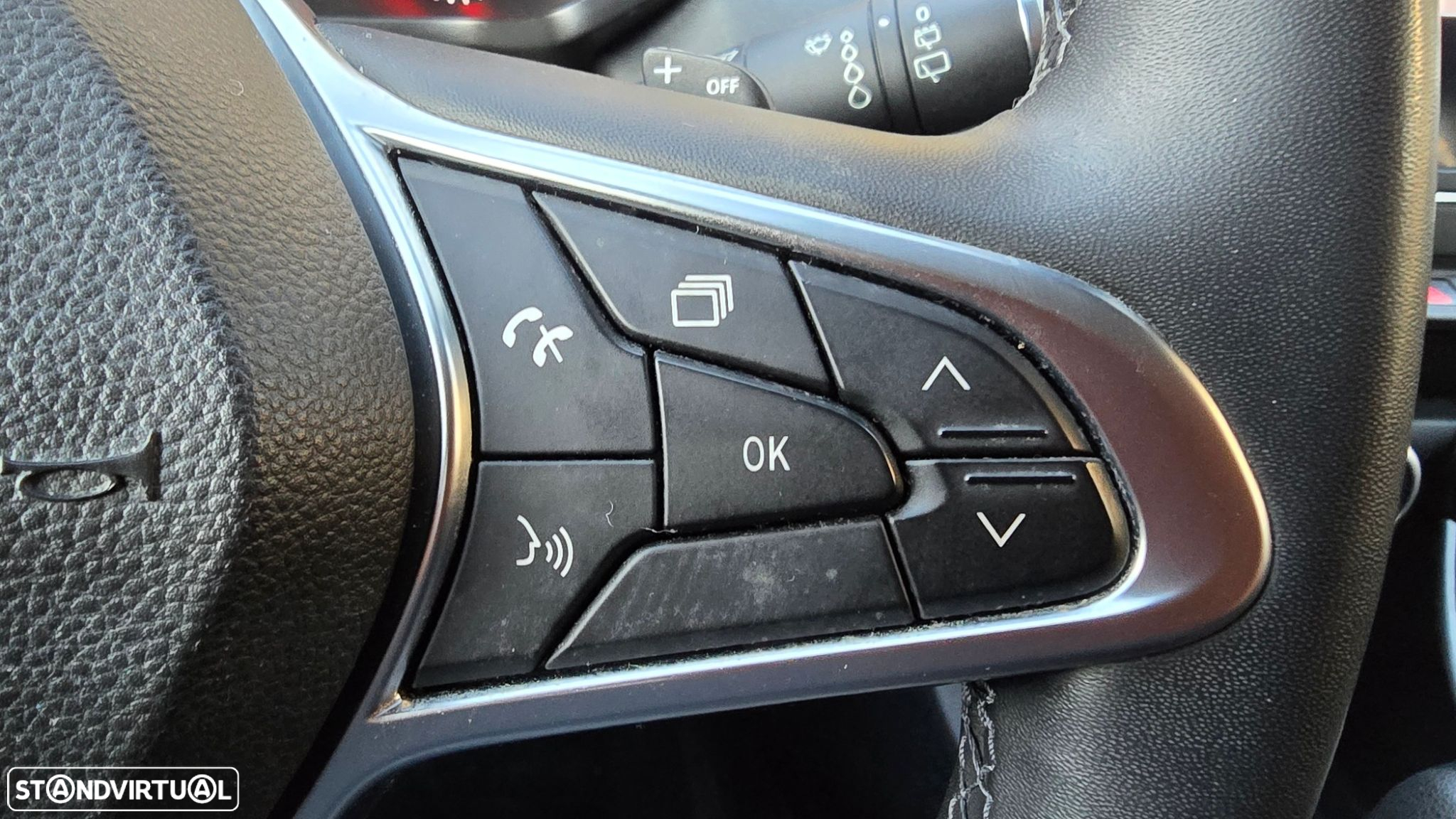 Renault Captur - 16
