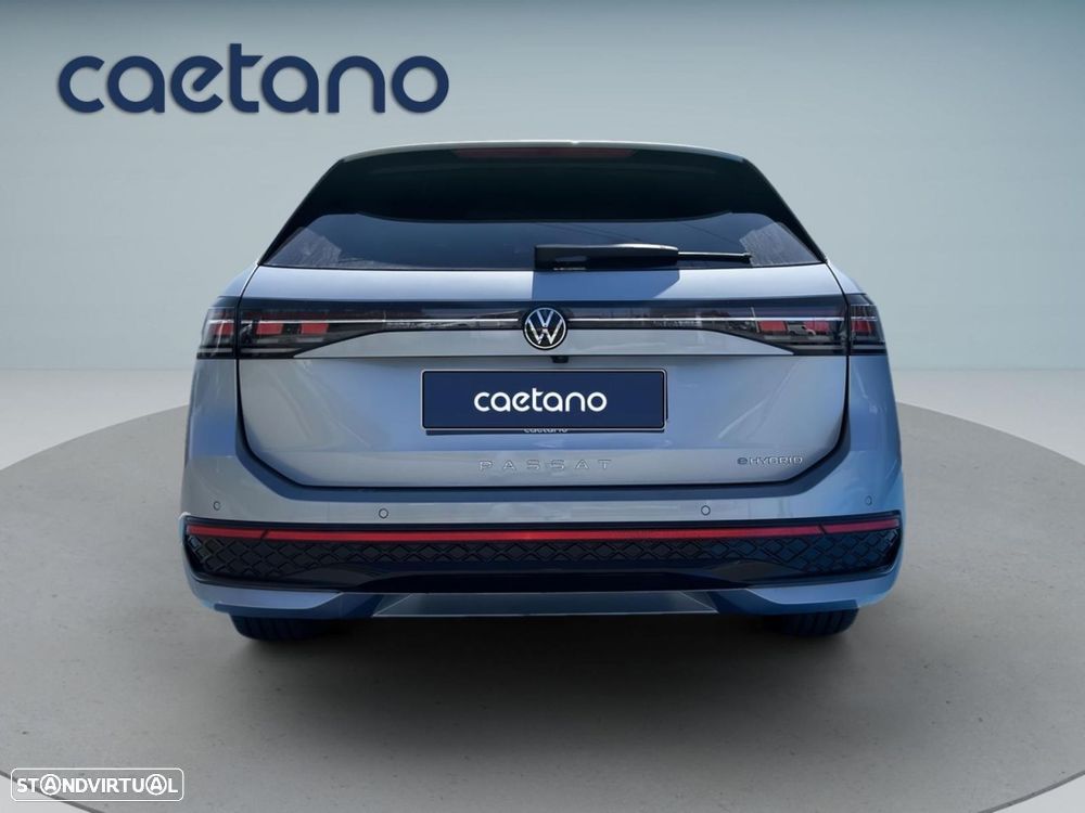 VW Passat Variant 1.5 TSI eHybrid R-Line DSG - 8