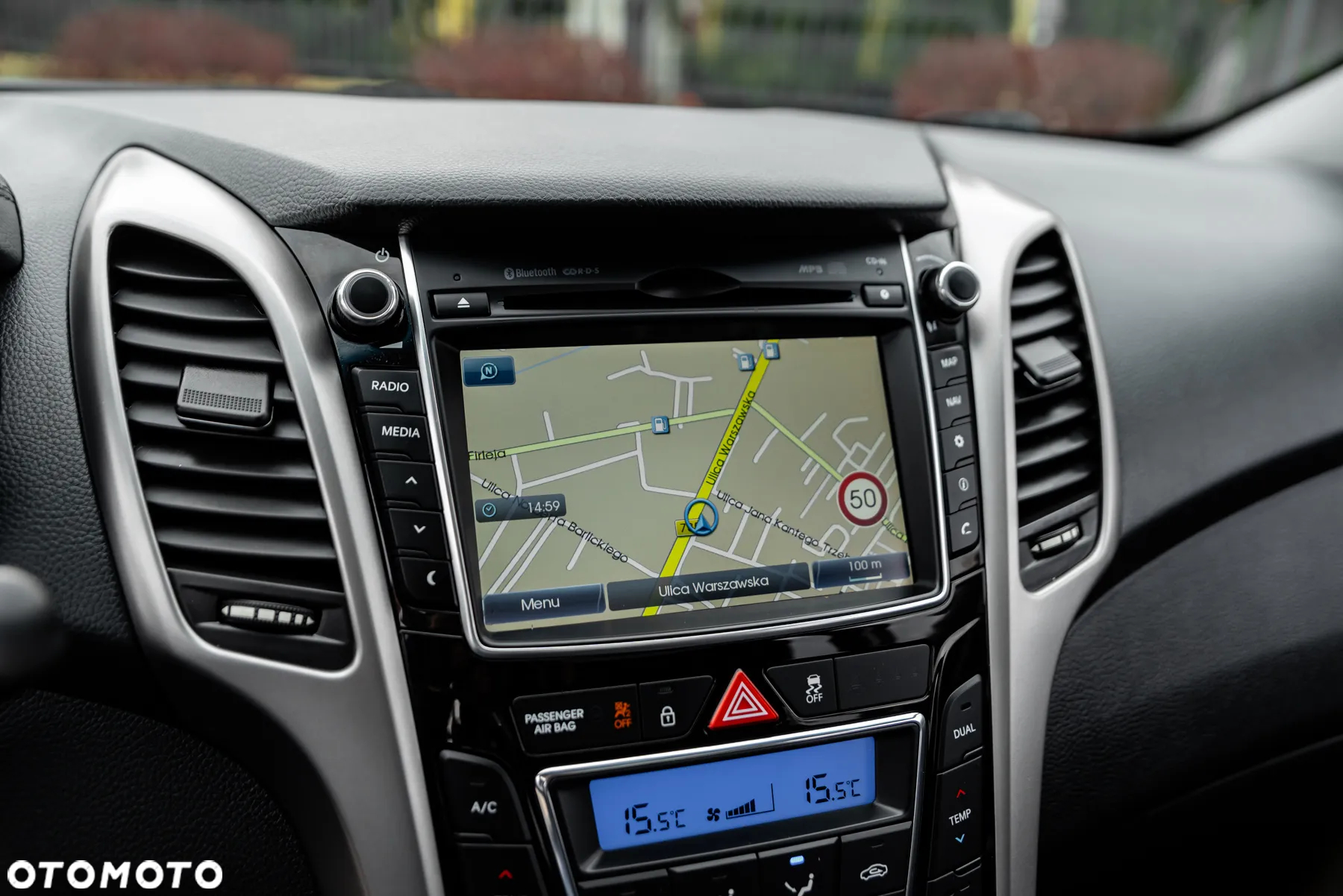 Hyundai i30 1.6 GDI BlueDrive Premium DCT - 23