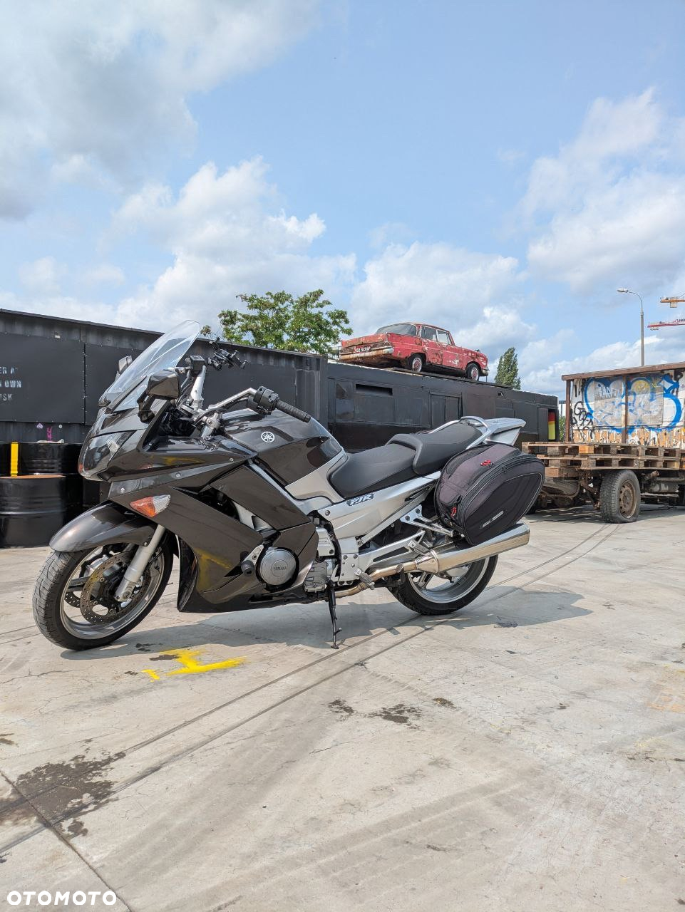 Yamaha FJR - 2