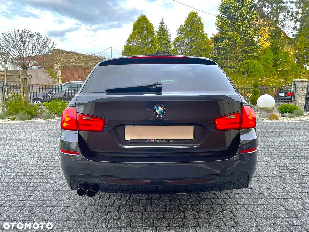 BMW Seria 5 520d Touring Sport-Aut - 10